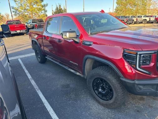 2025 GMC Sierra 1500 AT4X