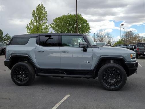 2024 GMC HUMMER EV SUV 2X