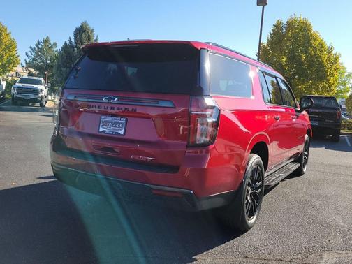 2021 Chevrolet Suburban RST