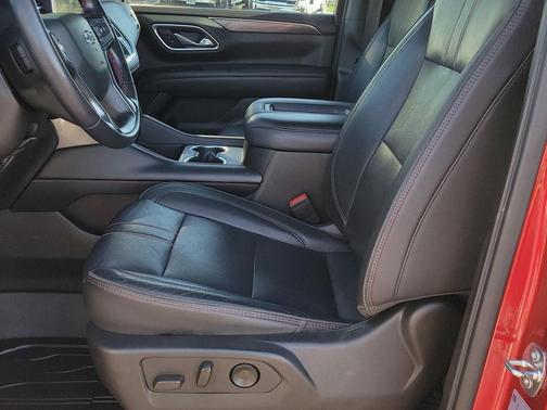 2021 Chevrolet Suburban RST