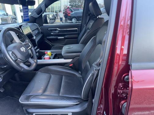 Delmonico Red Pearlcoat 2023 RAM 1500 Laramie