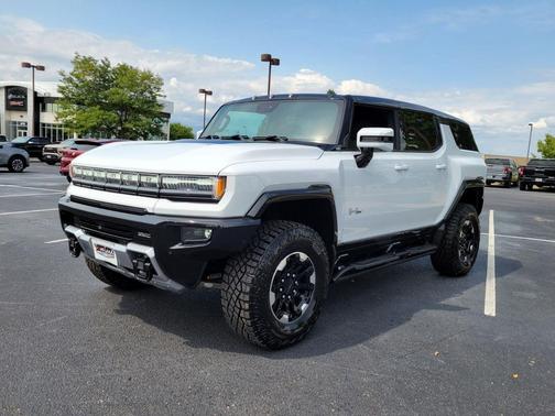Interstellar White 2025 GMC HUMMER EV SUV 3X