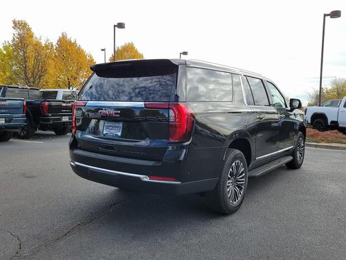 2026 GMC Yukon XL 4WD Elevation