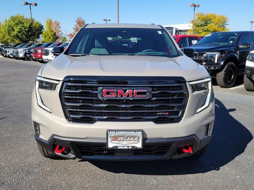 2026 GMC Acadia AWD AT4
