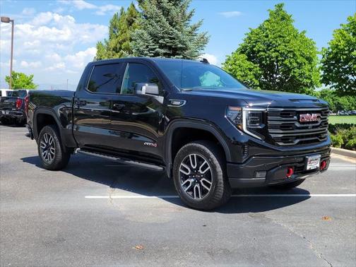 2025 GMC Sierra 1500 AT4