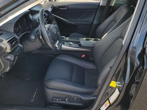 2017 Lexus IS 300 Base