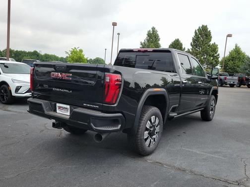 2025 GMC Sierra 2500 Denali