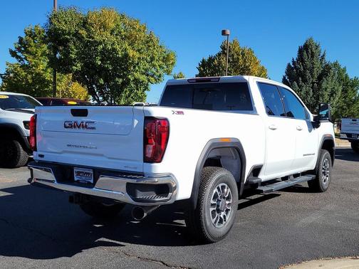2026 GMC Sierra 2500 SLE