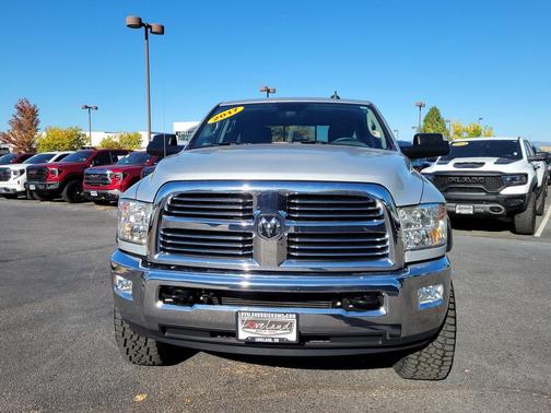2017 RAM 2500 Big Horn Crew Cab 4x4 6'4' Box