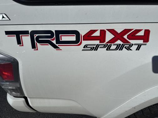 2021 Toyota Tacoma TRD Sport