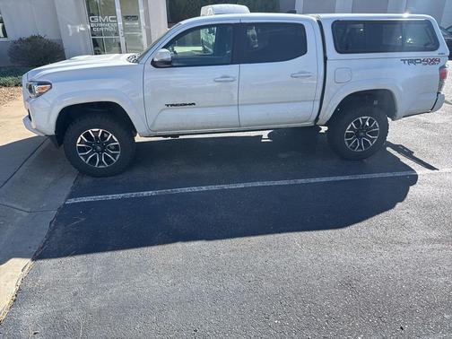 2021 Toyota Tacoma TRD Sport