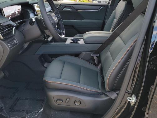 2026 GMC Acadia AT4 AWD