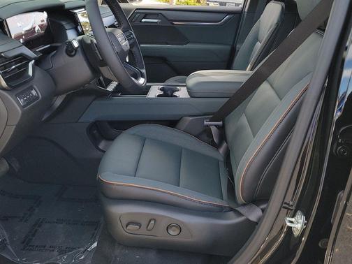 2026 GMC Acadia AT4 AWD