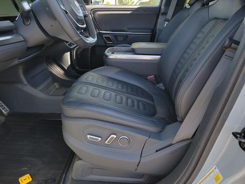 2023 Rivian R1T Adventure Quad Motor Large Pack