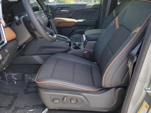 2025 GMC Canyon Base