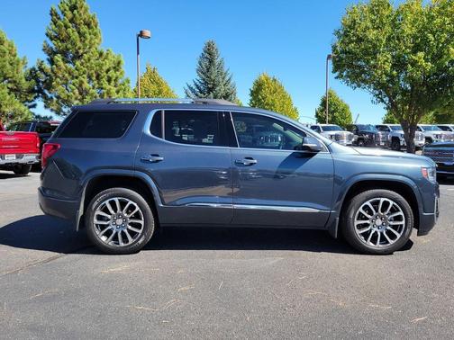 2020 GMC Acadia Denali