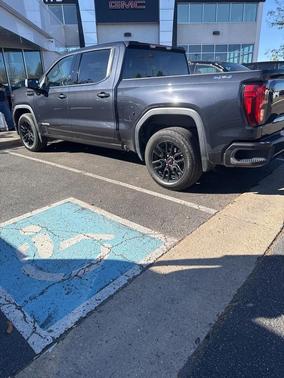 2023 GMC Sierra 1500 Elevation