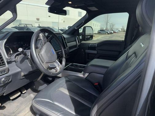 2022 Ford F-350 Platinum