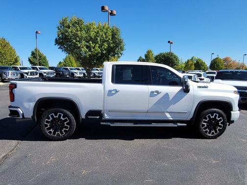 2024 Chevrolet Silverado 2500 High Country