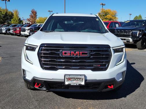 2026 GMC Acadia AWD AT4
