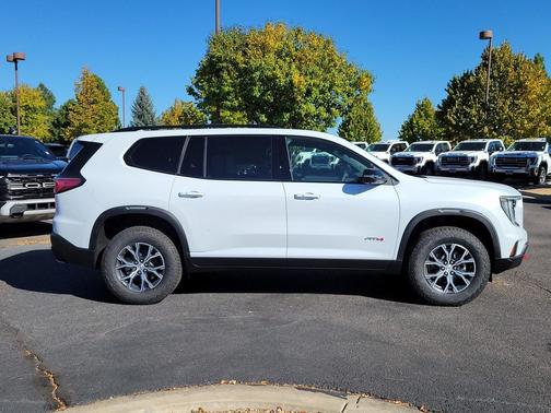 2026 GMC Acadia AWD AT4