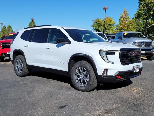 2026 GMC Acadia AWD AT4