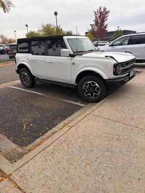 2022 Ford Bronco Outer Banks