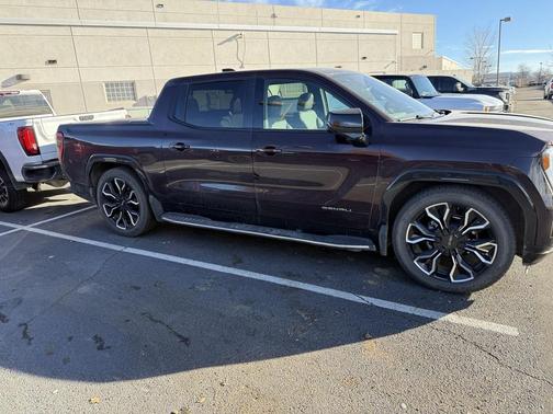2025 GMC Sierra EV Max Range Denali