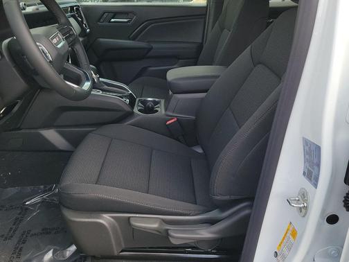 Summit White 2026 GMC Canyon Elevation
