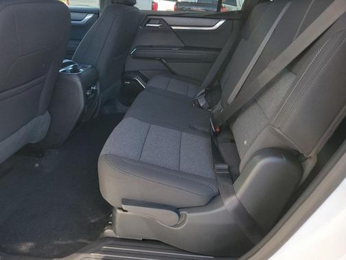 2026 GMC Acadia Elevation AWD