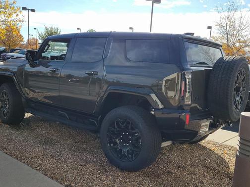 2026 GMC HUMMER EV SUV 2X