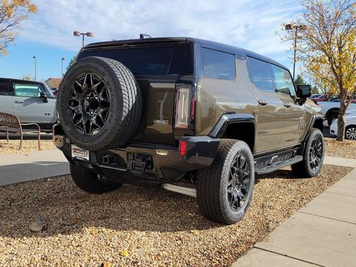 2026 GMC HUMMER EV SUV 2X