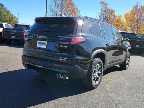 2026 GMC Acadia AWD AT4