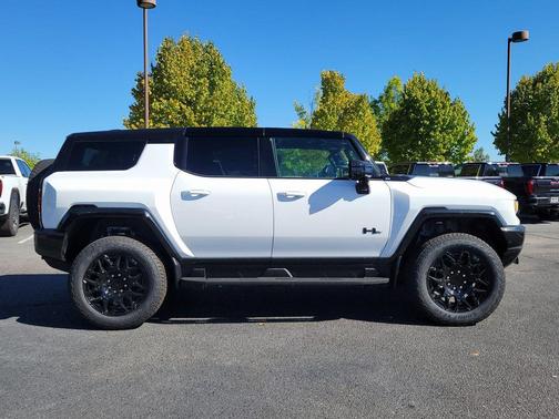 Interstellar White 2026 GMC HUMMER EV SUV 2X