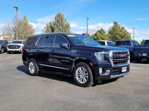 2023 GMC Yukon SLT