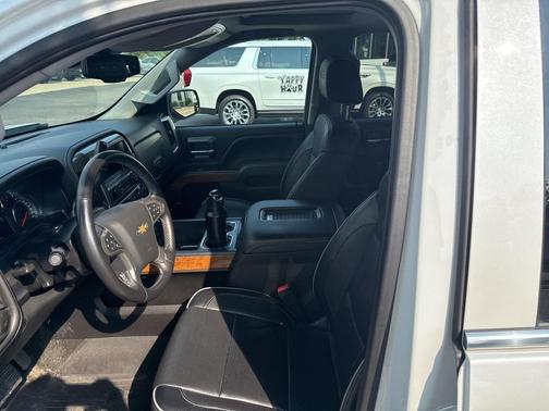 2017 Chevrolet Silverado 1500 High Country
