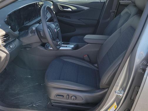 2025 Buick Envista Preferred FWD