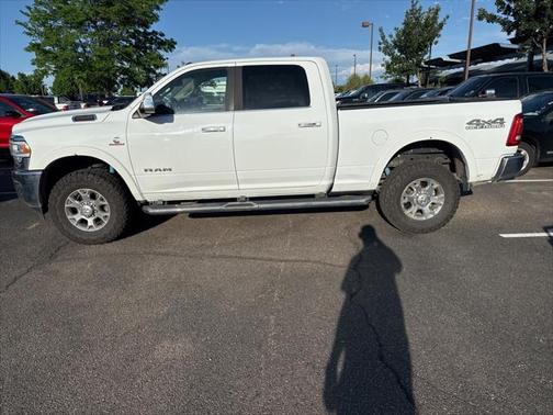 2022 RAM 2500 Laramie Crew Cab 4x4 6'4' Box