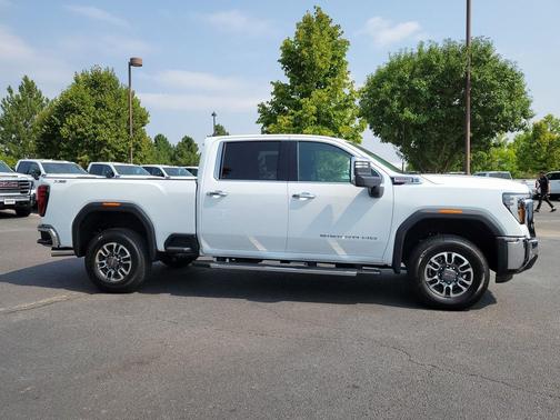 2026 GMC Sierra 2500 SLT