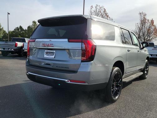 2026 GMC Yukon XL 4WD Elevation