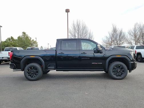 2026 GMC Sierra 3500 AT4