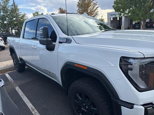 2024 GMC Sierra 2500 AT4