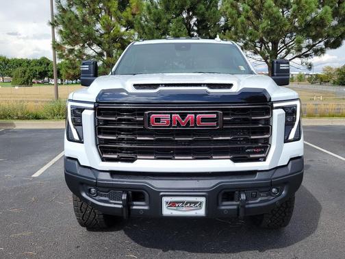 2025 GMC Sierra 2500 AT4