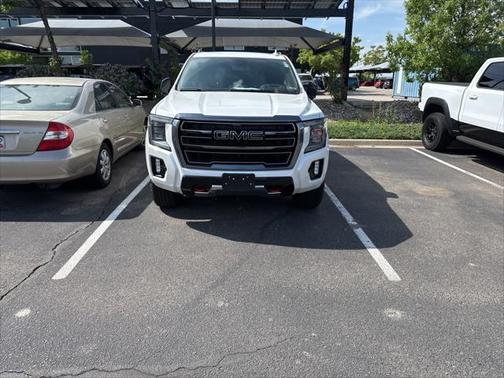 2024 GMC Yukon 4WD AT4