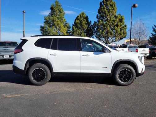 2026 GMC Acadia AT4 AWD