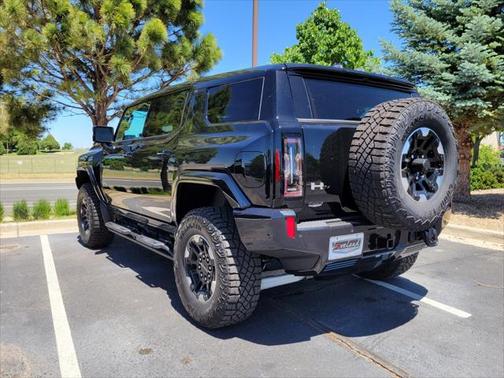 2024 GMC HUMMER EV SUV 2X