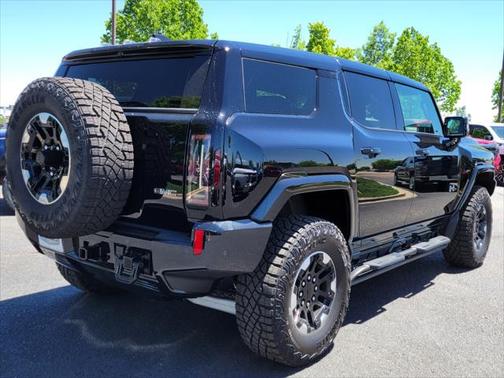 2024 GMC HUMMER EV SUV 2X