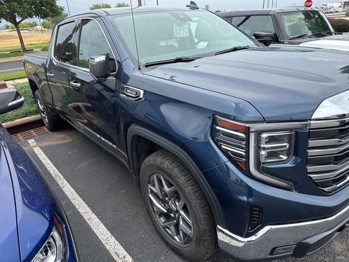 2022 GMC Sierra 1500 SLT