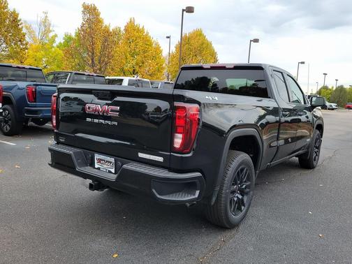 2025 GMC Sierra 1500 Elevation