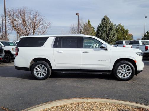 2023 Chevrolet Suburban Premier